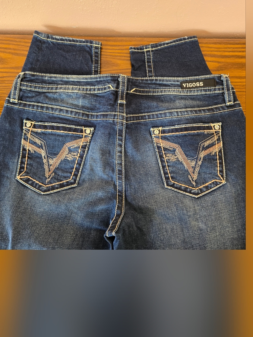 EUC! Women's Vigoss Distressed Jeans Size 16. Length 30. Heritage Fit.